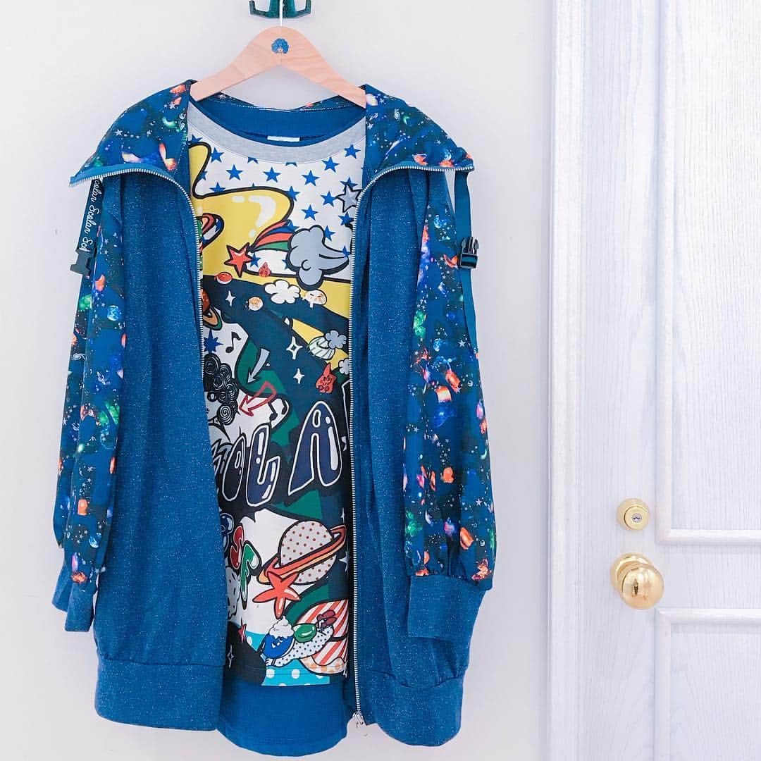 Scolar Scolar スカラー 公式instagramさんのインスタグラム写真 Scolar Scolar スカラー 公式instagraminstagram Pop Pop 宇宙 宇宙柄 パーカー Scolar スカラー スカラーコーデ ネイビー ラメ糸 カラフル 秋物新作 秋さきどり Pop 今日