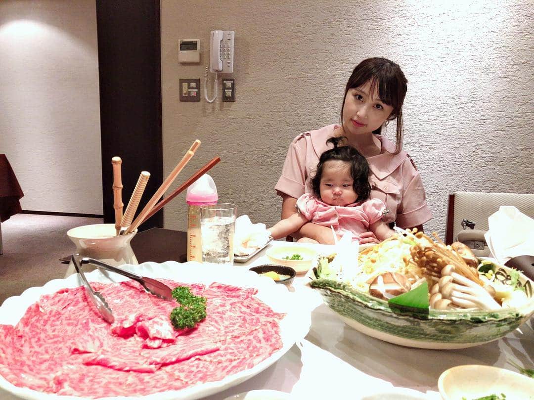 小森美果さんのインスタグラム写真 - (小森美果Instagram)「食べ物で一番肉が好き♡ 肉肉肉#肉食系女子 #しゃぶしゃぶ#焼肉」8月29日 17時32分 - mika.165