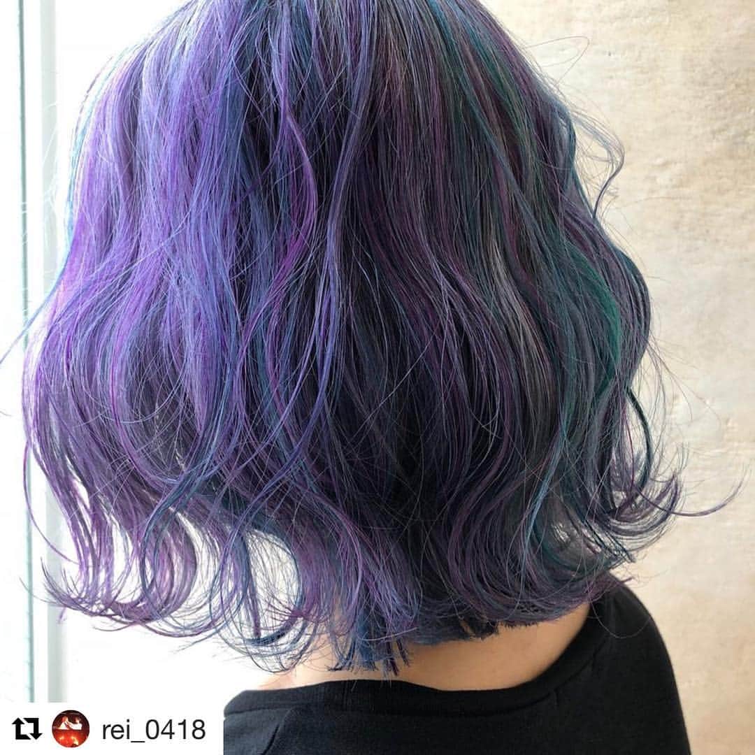 LLAND LUXBEのインスタグラム：「≪スタッフ募集≫ ①正社員スタイリスト 給料20万〜  ②アシスタント（経験1年以上） 18万 . . 「トレンドヘアーを、毎月通える価格で提供。」がコンセプトのサロンです。 . めまぐるしく変化する世の中のトレンドを素早くキャッチし、誰にでも手の届くお手ごろなプライスで毎月通えるサロンを目指しています。 . . 【応募資格】 ①正社員スタイリスト：美容師免許保持者 ②アシスタント：美容師免許保持者（経験1年以上） . 【応募方法】 ①正社員スタイリスト DMまたは連絡先情報のメールアドレス・お電話にてお問い合わせ下さい。 . ②アシスタント（経験1年以上） DMまたは連絡先情報のメールアドレス・お電話にてお問い合わせ下さい。 . 【お問い合わせ先】 エルランド求人担当 古尾宛 TEL：06-6292-0062（10:00~21:00） . . ①正社員スタイリスト （こんなスタイリストを募集しています） . 💫外国人風が得意・興味がある！ →LLANDも得意としていますので、さらに磨きをかけられます。 . 💫最先端のトレンド技術を学びたい！ →講師による技術の向上を図るべく様々な講習への参加が可能です。 また、自店舗内でも講習を行っております。 .  LLANDに興味がある！ →LLANDのテイストが気になっている。同じジャンルが得意。など、興味がありましたらまずはお気軽にご応募ください。 . . ②アシスタント（経験1年以上） （こんなアシスタントを募集しています） . 🔶インスタで作品をどんどん発表したい！ →インスタで1K以上のスタイリストが所属しており、技術、ノウハウが学べます。 . ✔活躍するチャンスが欲しい！ →急成長につき、上のポジションが空いています。実力があればすぐスタイリストデビューも可能！  #美容師 #美容師求人 #美容師茶屋町求人 #美容師アシスタント求人 #美容師スタイリスト求人 #梅田美容師求人 #大阪美容師求人 #梅田美容師スタッフ募集 #美容師さんと繋がりたい」