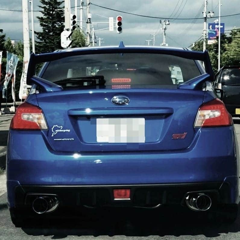 山下翔平のインスタグラム：「WRX STI type s」