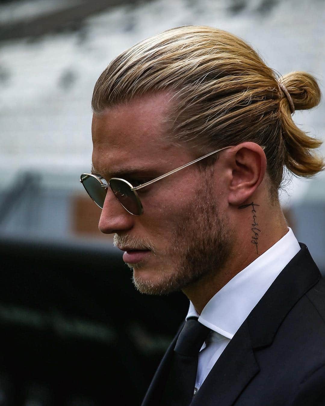 ロリス・カリウスのインスタグラム：「😎👔 #LK1」