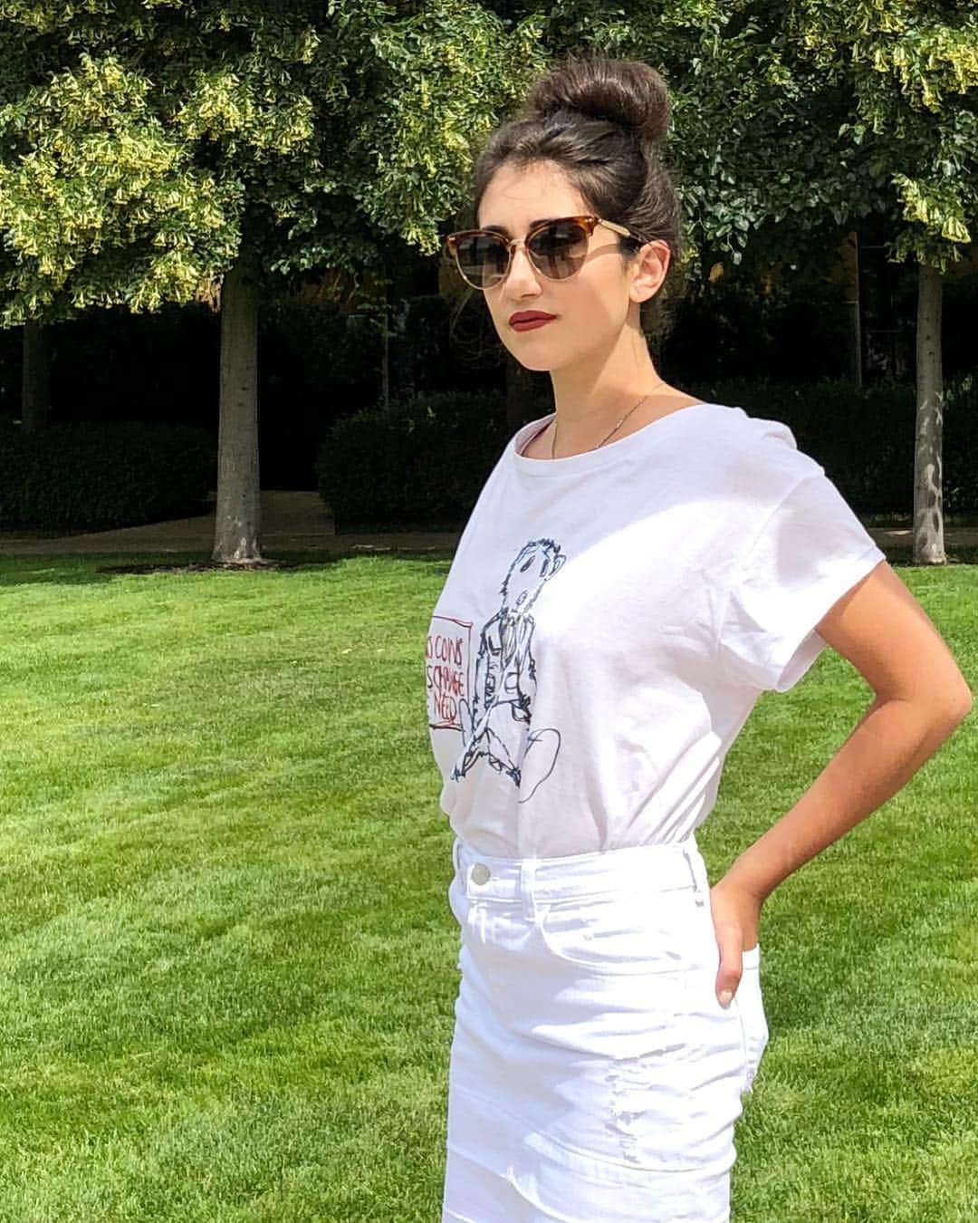 コートニー・マンスールのインスタグラム：「Last Pre Labor Day white out!!!」
