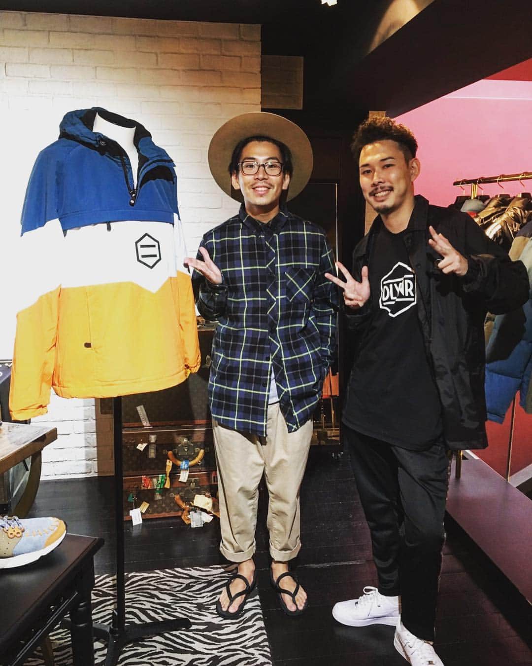 のインスタグラム：「今日は最近イベントで衣装提供をして貰っている@masa_dartagnan がやっている展示会に行ってきました⤴︎ イタリアから日本に最近進出したブランドで色々と可愛いアイテムがあるので是非チェック✔️してみて下さい🔥🔥🔥@dollynoire_japan @loveless_guildprime #dollynoire」