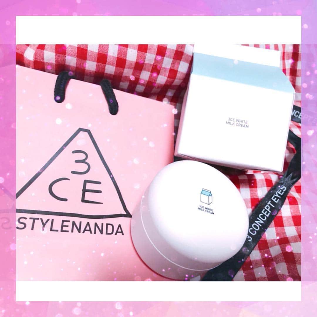 山口みらんのインスタグラム：「ウユクリーム🐮🍼 白くなるクリーム₍₍ ( * ॑ ॑* ) ⁾⁾ リピート品🌈 最初は自分の肌に合わない感じだったんだけど改めて使ってたらとてもいい感じになりました👏👏👏量を多く取り塗り過ぎると真っ白になるので要注意∑(･ω･ﾉ)ﾉ パッケージも牛乳パックに入ってたりとても可愛いよね🐮🍼 #ウユクリーム  #3ce  #韓国コスメ #コスメ  #美白 #白肌」