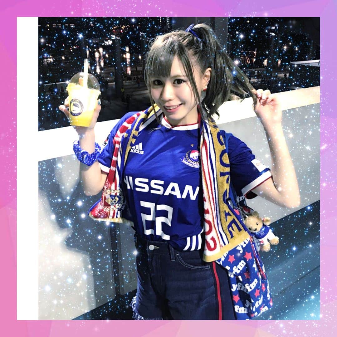 山口みらんのインスタグラム：「ずっとずっと1番近い目標。 大好きな横浜F・マリノスに少しでも放課後プリンセスとして関わる事が出来たら...と思っていた。 マリノスの日産スタジアムのホームにはトリコロールステージが開催されるという事で放課後プリンセスとして出演させて頂くことが出来ました😭💓 今回はシンデレラ衣装で制服シンデレラとFORZA!OLE!の2曲を披露しました！沢山のマリサポさんとグラサポさんが立ち止まってみてもらえて本当に幸せな空間でした。マリサポさん優しく迎え入れてくれたような気がして本当に本当に嬉しかったです。ありがとうございました！卒業するまでに私のひとつの目標が達成することができて本当に幸せでした！！！ 放課後プリンセスを応援してくれてる皆も、みらんの晴れ舞台だ！と駆けつけて精一杯声を出して応援してくれてありがとうございました！！！みんなの優しさ愛を感じた私にとって絶対に忘れられない思い出の深い1日になりました！！！こんな幸せな時間をありがとうございました(´；ω；｀) #fmarinos #マリノス #横浜Fマリノス #放課後プリンセス #idol #soccer #jリーグ #トリコロールステージ #横浜 #日産スタジアム #サッカー #ユニフォーム女子」