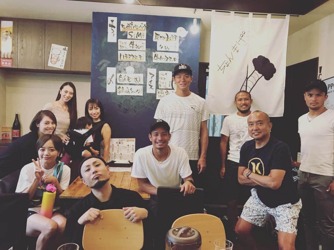 松田力のインスタグラム：「中西さんごちそうさまでした‼️ #アビスパ福岡  #ちょんまげ @chonmage.kego  #肉寿司  #ハンバーグ  #牛タン  #石津大介  #鈴木惇  @junsuzuki_avispa8  #圍謙太朗  #松田力  #instagram  #instagood」