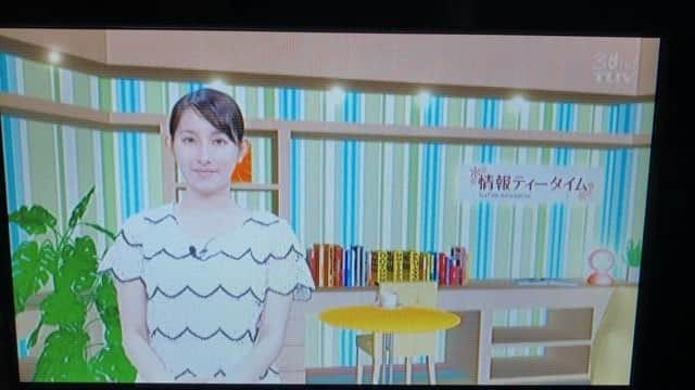 宍戸真詩美のインスタグラム：「TBS系レギュラー番組にて憧れのあの人と共演って事にしておきたい。笑  単独キャスターだけど。」