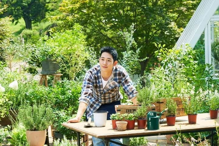 チョン・ヘインさんのインスタグラム写真 - (チョン・ヘインInstagram)「🌱🌳 #삼성화재」8月30日 22時46分 - holyhaein