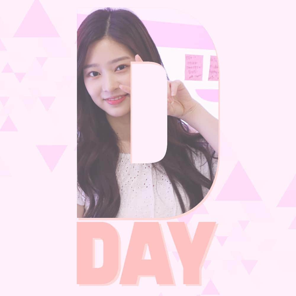 キム・ミンジュのインスタグラム：「[ #민주 ] [ #김민주 ] . D-day . . #kimminjoo #minjoo #キムミンジュ #ミンジュ #urbanworks @urbanworks.official #얼반웍스 #연습생」