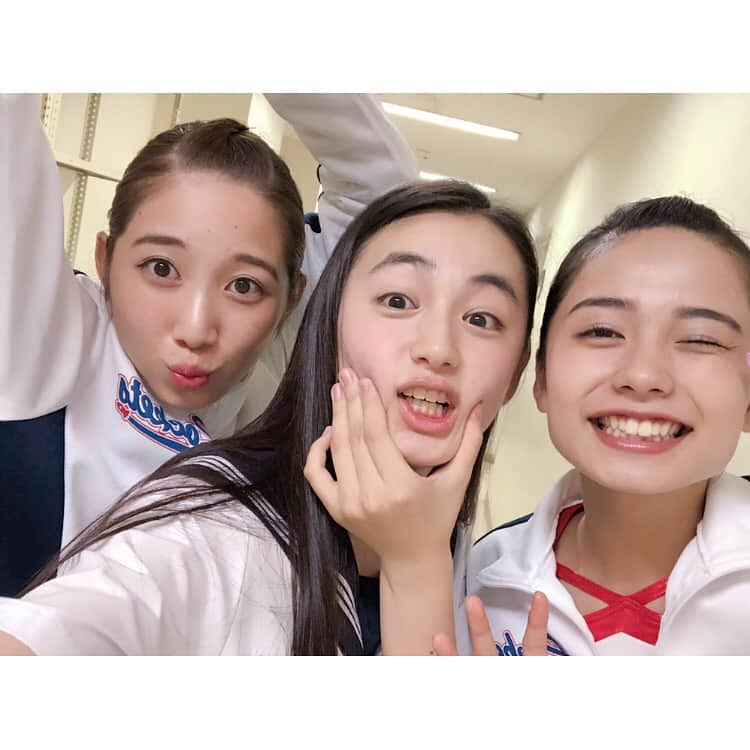 八木莉可子さんのインスタグラム写真 - (八木莉可子Instagram)「「チア☆ダン」第8話、 今夜10時放送です！ もう8話ということは、 お話もクライマックスに 入って…いるの…かな…！？！？ お見逃しなく！笑  そして、みんなと撮った オフショットです😚 1枚目は7話の副音声の写真で、 この4人と清水尋也さんとで させて頂きました😌」8月31日 17時32分 - yagirikaco_official