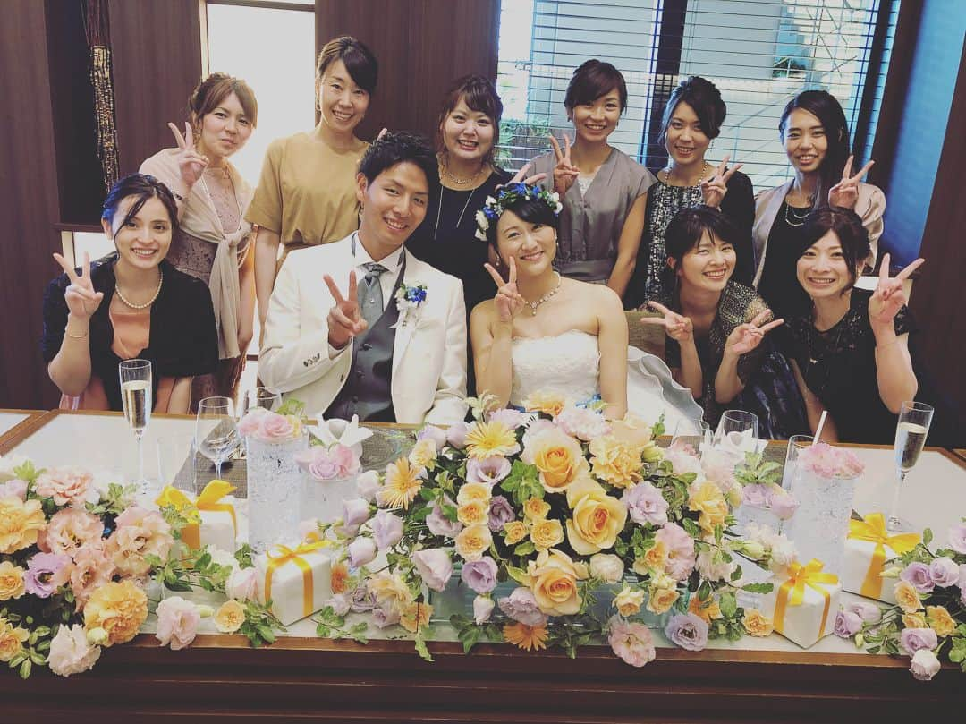 木村文子さんのインスタグラム写真 - (木村文子Instagram)「最近Instagram更新できておらず… 8月の思い出🤗✨ ①高校の友達の結婚式💓 ②陸上仲間のベイビー達👶 ③親戚の子と一緒に📸 ④きえちゃんと花火🎇 ⑤裕子さんとお好み焼き😋  9月はヨーロッパで2レース🇮🇹🇨🇿頑張ります🤗☀️ #happy #wedding #my #firend #good #photo #baby #fireworks #summer #event #hiroshima #favorite #food #okonomiyaki」8月31日 20時08分 - kimura.ayako