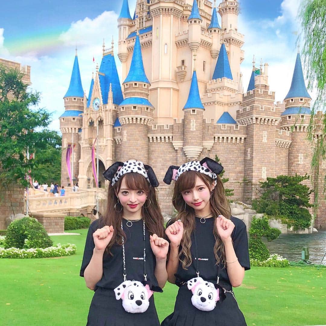 あやちゃんさんのインスタグラム写真 あやちゃんinstagram まおと101匹わんちゃんコーデしてディズニーランド行ってきたよ 気温もちょうど良くて最高な1日でした めちゃくちゃ楽しかったあ 101匹わんちゃんコーデ ブラックコーデ 101匹わんちゃん シ