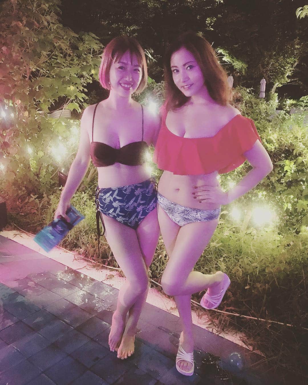 たかはし智秋さんのインスタグラム写真 - (たかはし智秋Instagram)「いつもお世話になっているヘアメイクちゃんと、Night poolへ行ってまいりましたッ🏖🏝💖 #たかはし智秋 #ないとぷーる」9月1日 0時35分 - chiaki_takahashi.official