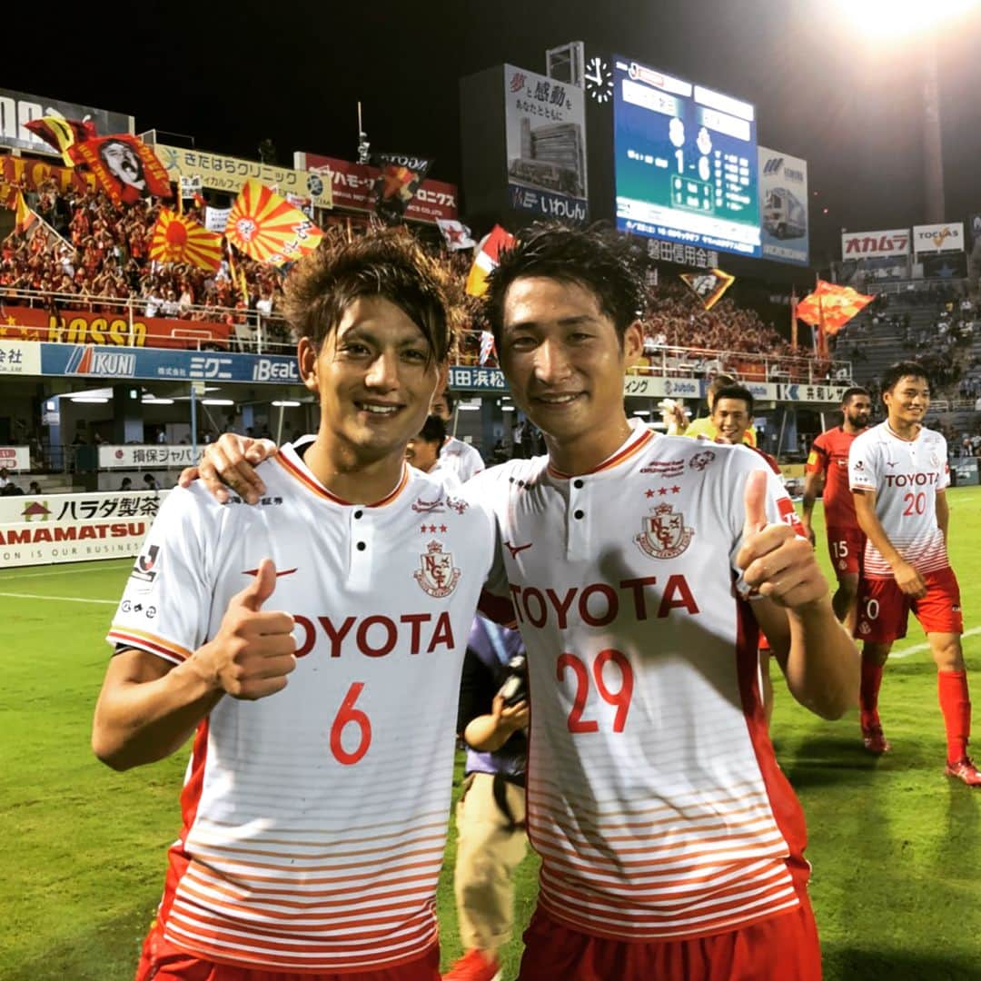 名古屋グランパスさんのインスタグラム写真 - (名古屋グランパスInstagram)「FT：ジュビロ磐田 1 - 6 名古屋グランパス ⚽️12' 金井貢史 ⚽️55' 前田直輝 ⚽️68' 和泉竜司 ⚽️70' ジョー ⚽️86' シャビエル ⚽️90' ジョー ⚽️90' +4 大井健太郎（磐田）  今日も本当に熱いサポートありがとうございました🙌 7連勝の喜びを皆さんと分かち合えて最高です‼️ まだまだ名古屋は止まりません🔥  これからも共に🤝  #grampus #金井貢史 #前田直輝 #丸山祐市 #中谷進之介 #Jo7  #ランゲラック #宮原和也 #和泉竜司 #玉田圭司」9月1日 22時20分 - nagoyagrampus