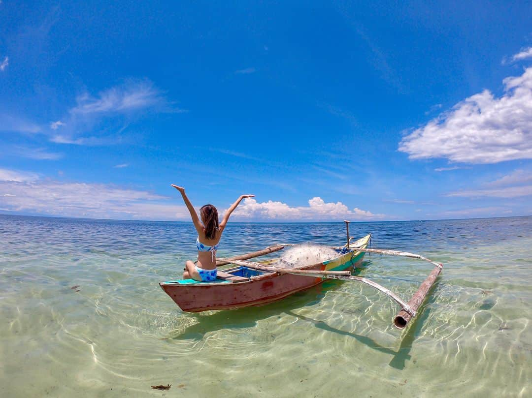 近藤あやさんのインスタグラム写真 - (近藤あやInstagram)「地元感ただよう海。🏝 . #フィリピン #philippines  #シキホール #siquijor  #この後自力で泳いですごい遠くまで行った笑 #船で行くレベルだったぞ #魚うじゃうじゃいた #🦈と🐢もいるらしい #週末の楽し#gopro  #語学留学 @spea.pic @goprojp」9月1日 23時01分 - doraemontoaya