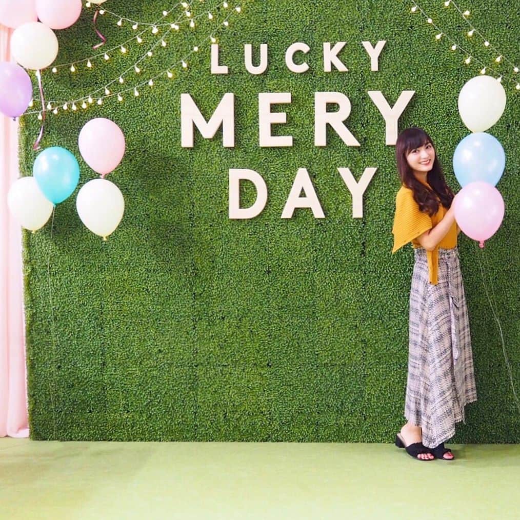 加藤瑠美さんのインスタグラム写真 - (加藤瑠美Instagram)「今日から9月ですね💕 . 秋服を着て、MERYのイベントへ行ってきました💐 . 会場がとっても可愛くて、映えるフォトスポットがたくさんあったよ✨ . ブースでは気になっていたアイテムも試せたりして、とっても楽しかったな💓 . MERYらしい世界観に終始わくわくな時間でした🐰 . #メリーメリーミー #MERY #PR」9月1日 16時51分 - katorubi