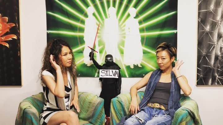 SILVA（DOUBLE SUGARSOUL）のインスタグラム：「3人揃って⁈ 女神X  #double_takako #sugarsoul #silva_da #upload #megamix20th #20thanniversary」