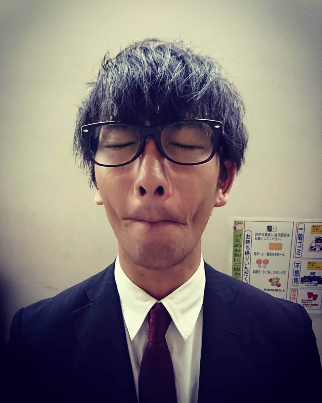 鬼頭真也さんのインスタグラム写真 - (鬼頭真也Instagram)「えーと、、誰でしょう。。」9月2日 12時27分 - shinya_kito
