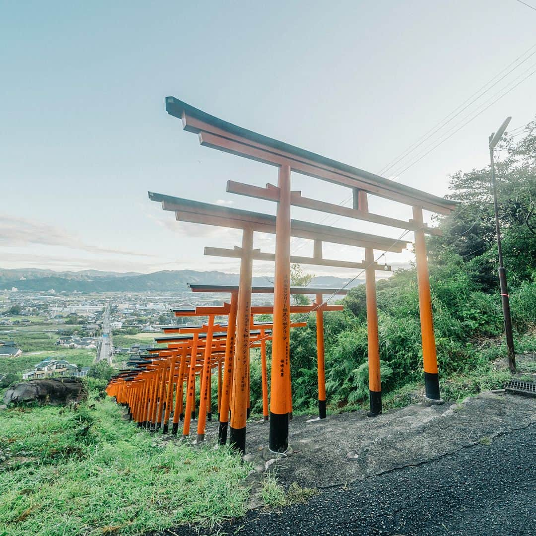 kさんのインスタグラム写真 - (kInstagram)「#浮羽稲荷神社 #赤い鳥居  #うきは #うきは市 #吉井町 #浮羽 #福岡 #うきはライフ #fukuoka #ukiha #ukihalife」9月3日 3時00分 - ukiha_life