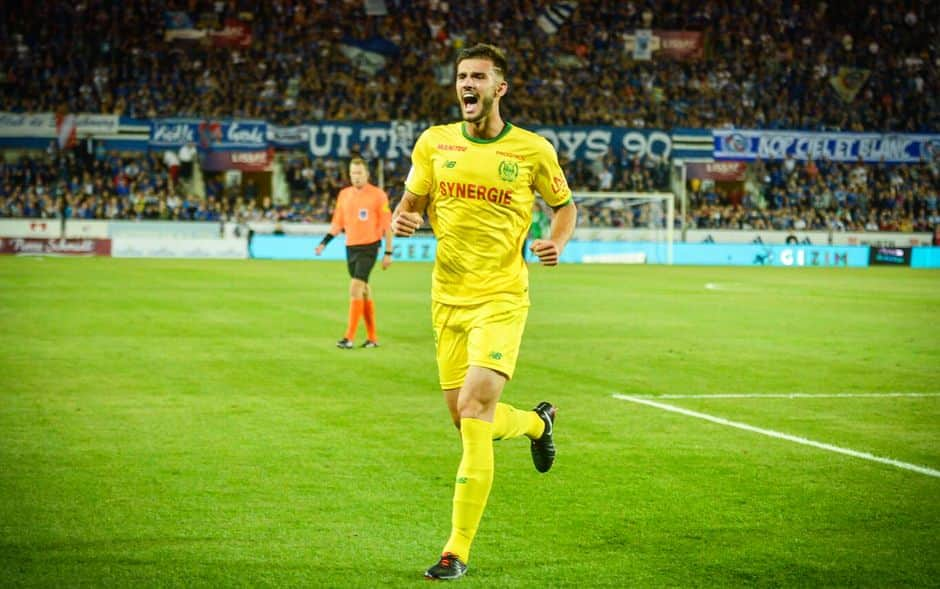 マット・ミアガのインスタグラム：「#AllezFCNantes 💪」