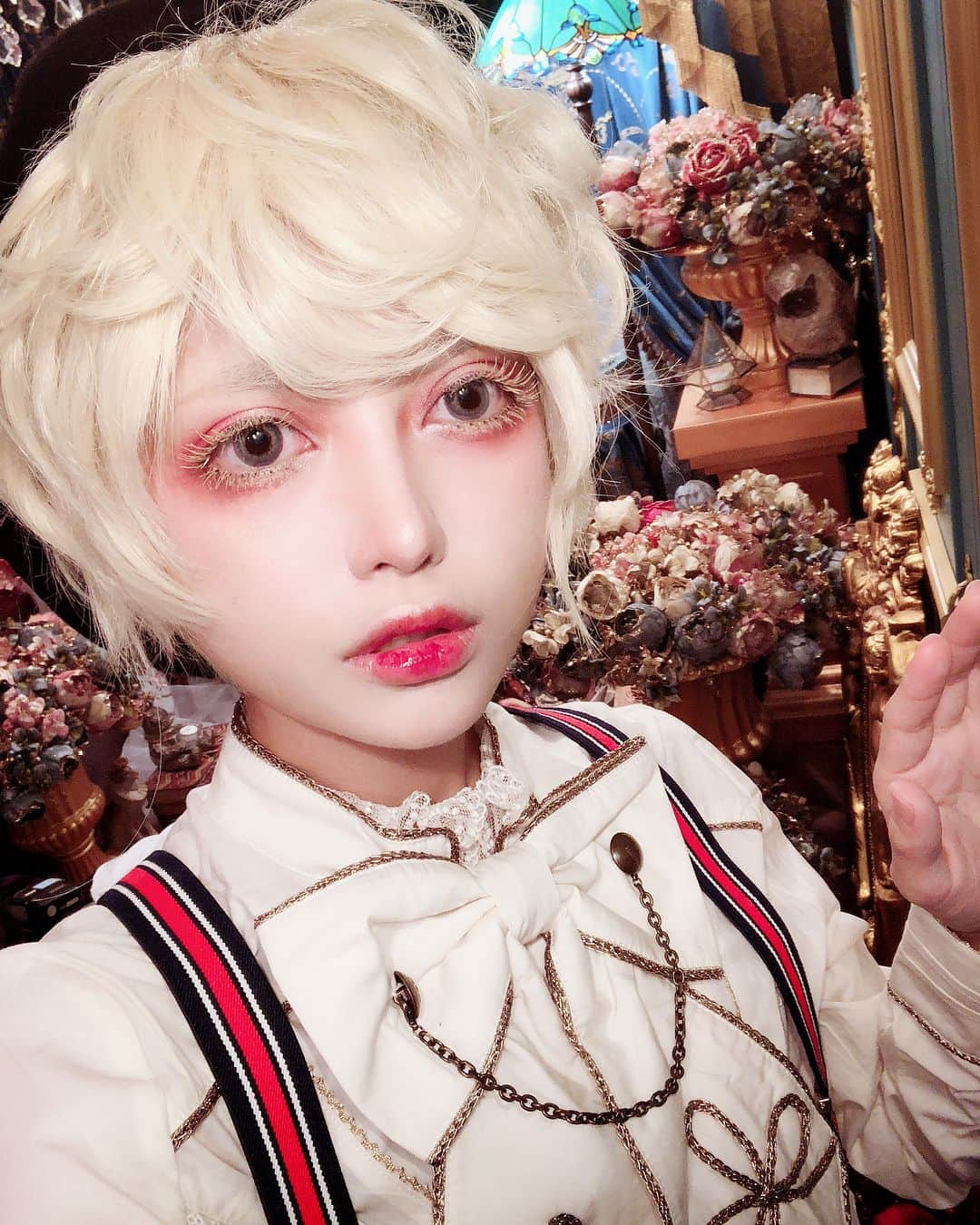 松竹ねじめさんのインスタグラム写真 - (松竹ねじめInstagram)「お人形ごっこ🌹  #cosplay #cos #cosplayer #coser #japanesecosplayer #japanesecosplay #selfie #コスプレ #コスプレイヤー #人形 #ドールメイク #ドール #dollmake #doll」9月2日 22時43分 - chiinejime