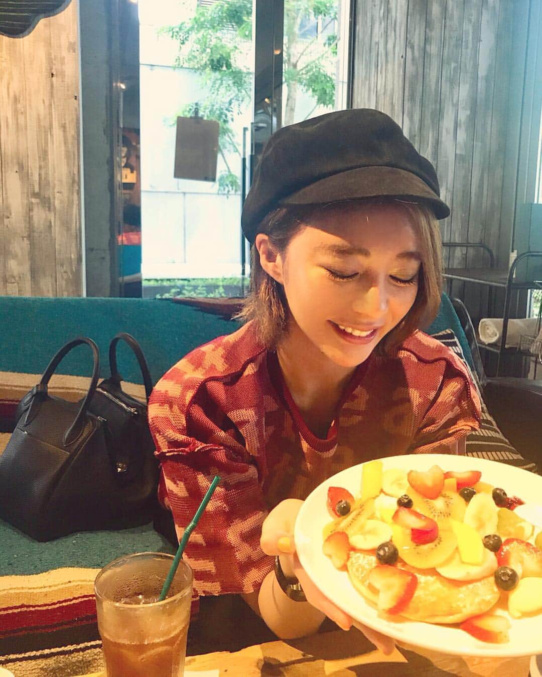 濱野りれのグルメインスタ