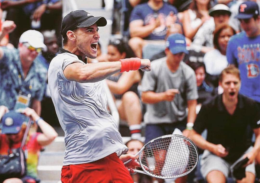 ドミニク・ティエムさんのインスタグラム写真 - (ドミニク・ティエムInstagram)「Amazing to reach the first quarterfinal outside @rolandgarros ! 🙌 I love the amazing atmosphere here in New York ! 🗽💙 #whatawin #usopen2018 #birthdaysoon #heretocreate #4ocean」9月3日 5時19分 - domithiem