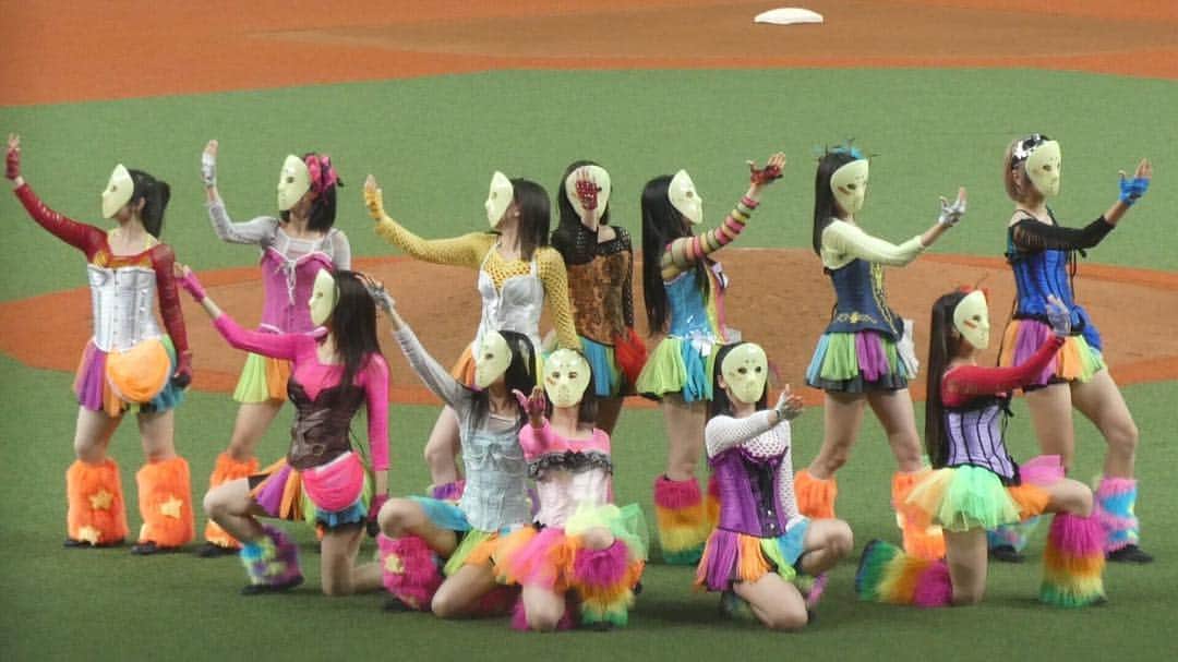 渚りりかのインスタグラム：「ひとつずつ積み上げた  経験も汗も涙も やがて芽生えてく咲き誇るために…  #仮面女子 #大冒険」