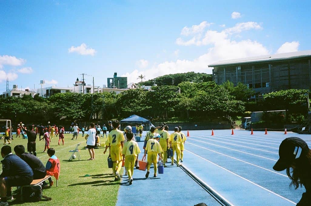 須田アンナさんのインスタグラム写真 - (須田アンナInstagram)「. "⚽️EXILE CUP 2018⚽️" 子供達の一生懸命な姿と笑顔。 みんなが未来を作っていくと思うと 色んな想いが込み上げました! #EXILECUP #九州大会1 #沖縄 #annababyfilm」9月3日 21時08分 - annastagram.official