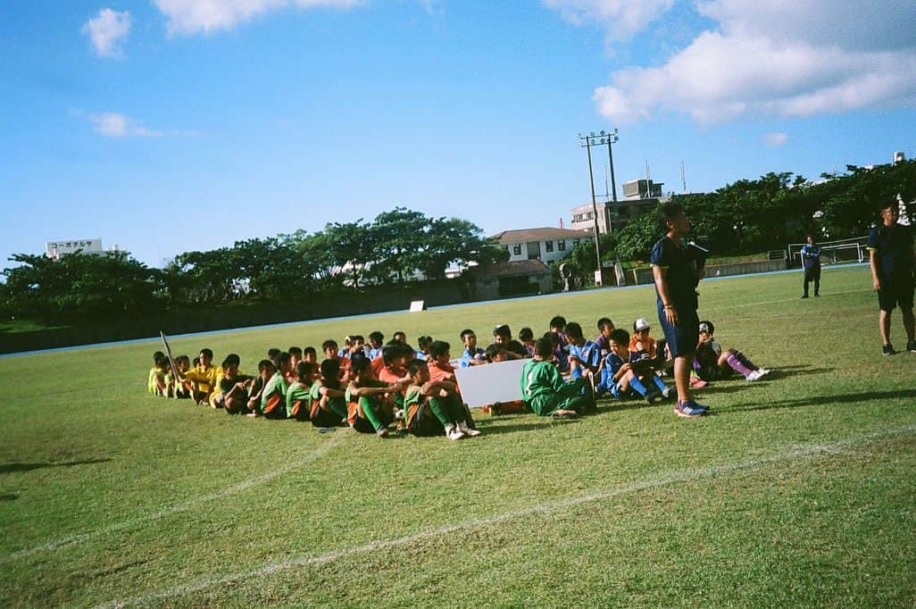 須田アンナさんのインスタグラム写真 - (須田アンナInstagram)「. "⚽️EXILE CUP 2018⚽️" 子供達の一生懸命な姿と笑顔。 みんなが未来を作っていくと思うと 色んな想いが込み上げました! #EXILECUP #九州大会1 #沖縄 #annababyfilm」9月3日 21時08分 - annastagram.official