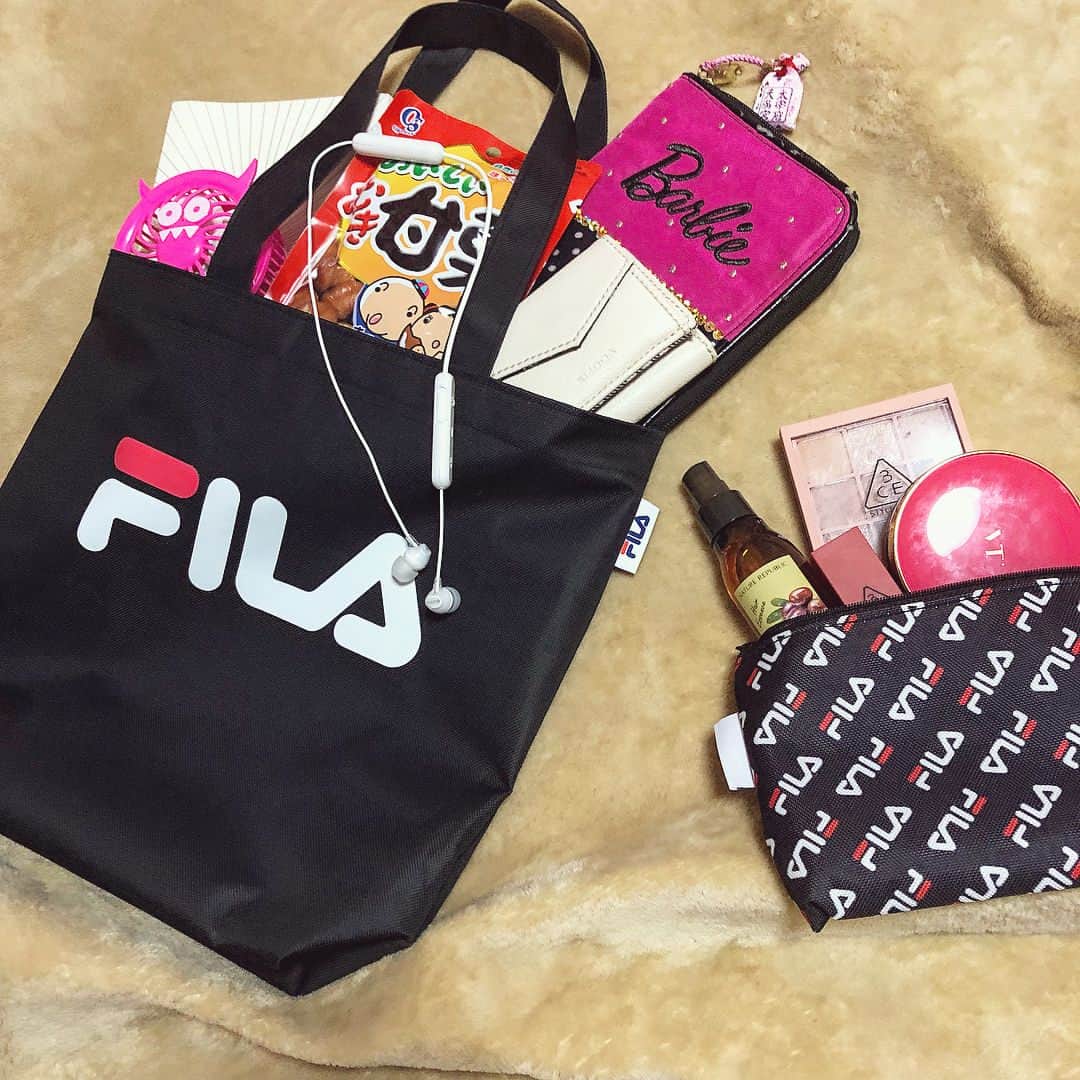浪花ほのかのインスタグラム：「今月号のPopteenの付録 FILAのカバンとポーチ！！ お弁当入れるのに丁度いい大きさ😍 ほのはお弁当入れにしてます❤️ #Popteen #付録 #fila」
