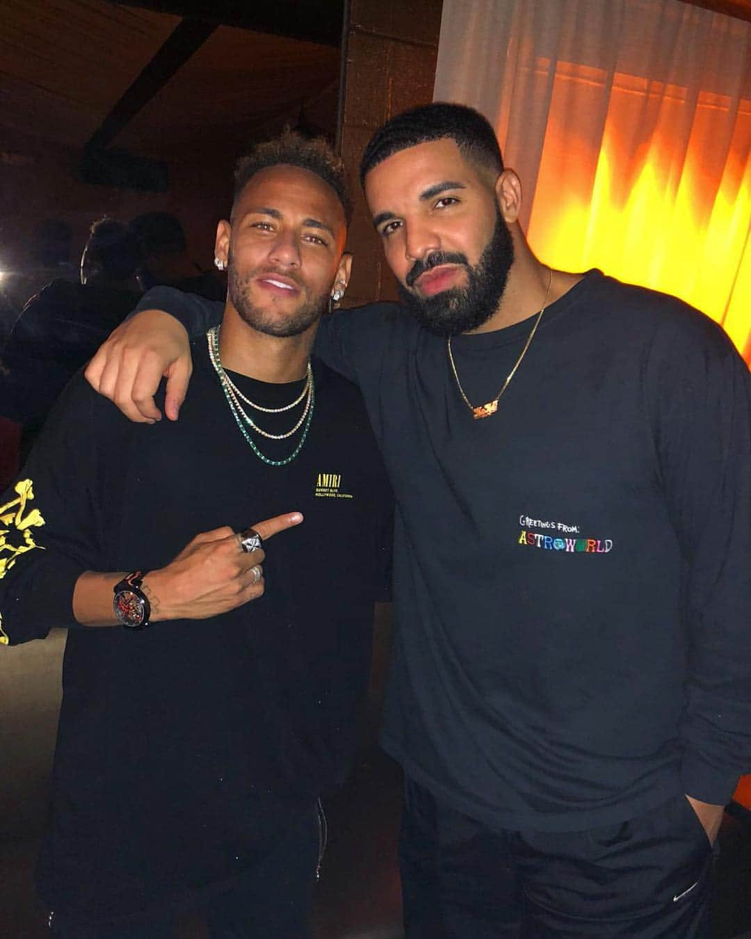 ネイマールさんのインスタグラム写真 - (ネイマールInstagram)「In my feelings 🤙🏽 @champagnepapi  Nice too see u bro」9月3日 22時30分 - neymarjr