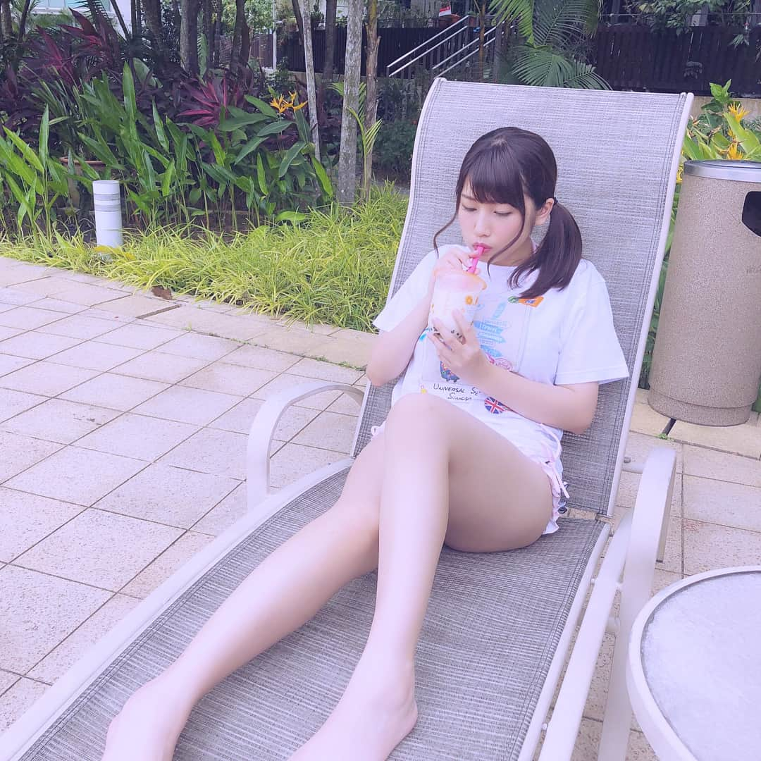 霧島さくらさんのインスタグラム写真 - (霧島さくらInstagram)「プール🏊💭 @@@@ #プール #今日はインスタグラム #水着 #シンガポール #楽しかった #わーい」9月3日 23時48分 - kirichan_0303