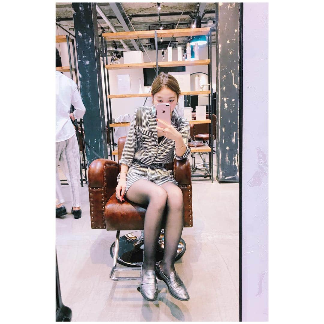 久保山香奈さんのインスタグラム写真 - (久保山香奈Instagram)「. GVGV #ootd#fashion#ootdfashion#mslash#mslashbonheu#たまプラーザ#新店舗#美容室」9月4日 16時00分 - kaaana227