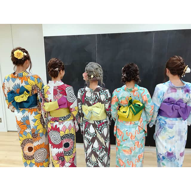 くまみきさんのインスタグラム写真 - (くまみきInstagram)「この前始めて屋形船のったよー！ 今年の浴衣はこれで着納めかな〜☺️✨ 来年は色んな帯結びマスターしたい🤔✨ #wargo #ゆかた屋hiyori #北斎グラフィック #田中写真館 #屋形船 #浴衣 #yukata #kimono #ガチャピン」9月4日 10時50分 - kumamiki