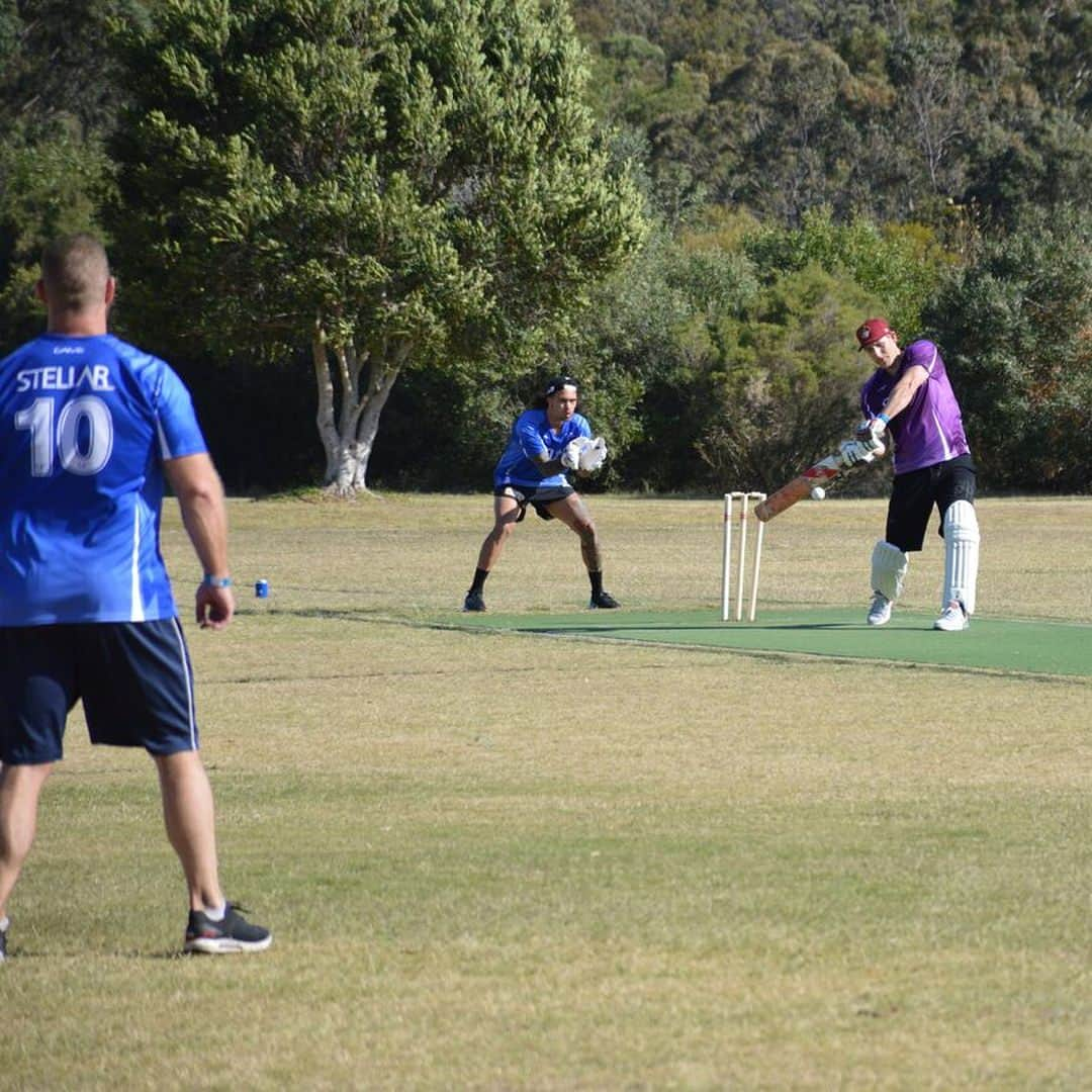 ドリュー・ネイラーのインスタグラム：「Thanks @stellar.recruitment  for putting on a great day of cricket. Supporting a great cause, Hummingbird House. I think I accidentally hit a 6 that time. Before getting clean bowled. 🤣 @ebac_ @caitlyn_nevins @mm_crocker @scotthillsports」