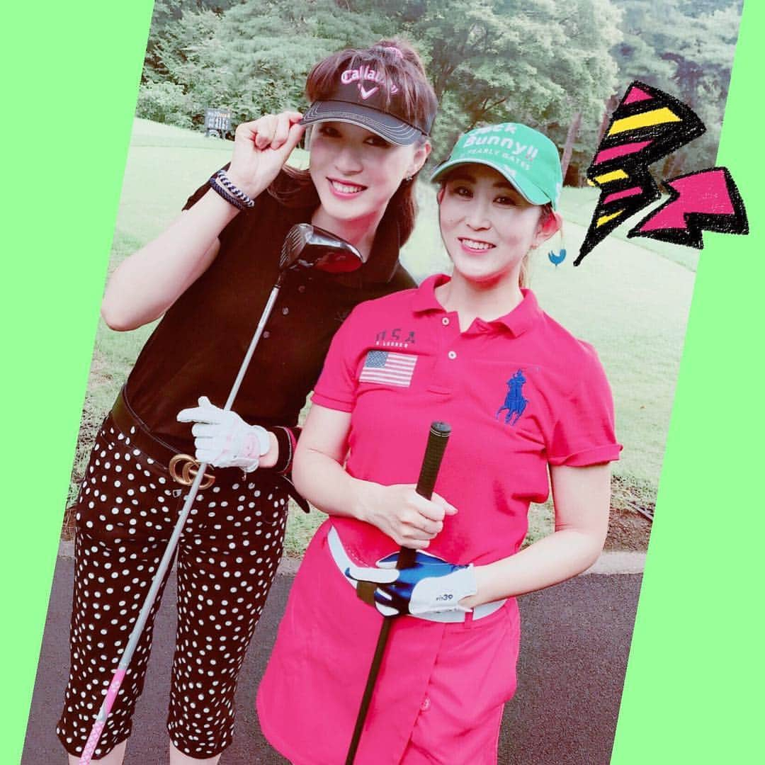 夕霧らいさんのインスタグラム写真 - (夕霧らいInstagram)「先日、初18ホールまわってきましたぁ⛳️ 初めてにしては良いほうらしいです😜 台風が来てるから、今日は早めに帰宅してkitchenでゆっくり料理タイム🌰🍞🧀🥩 秋は美味しいものがたくさんあって良いですね🍁. . . #八汐ゆう美 #88期同期 #ゴルフ女子 #キャロウェイ女子  #高坂カントリークラブ  #初めての18ホール  #キャディーさん付き #カートが自動運転  #ビックリ‼️ #台風🌀  #大きな被害がでませんように  #秋の味覚 #栗 #美味しいは幸せ  #秋と言えば #何が浮かぶ？」9月4日 21時43分 - 88rairai88