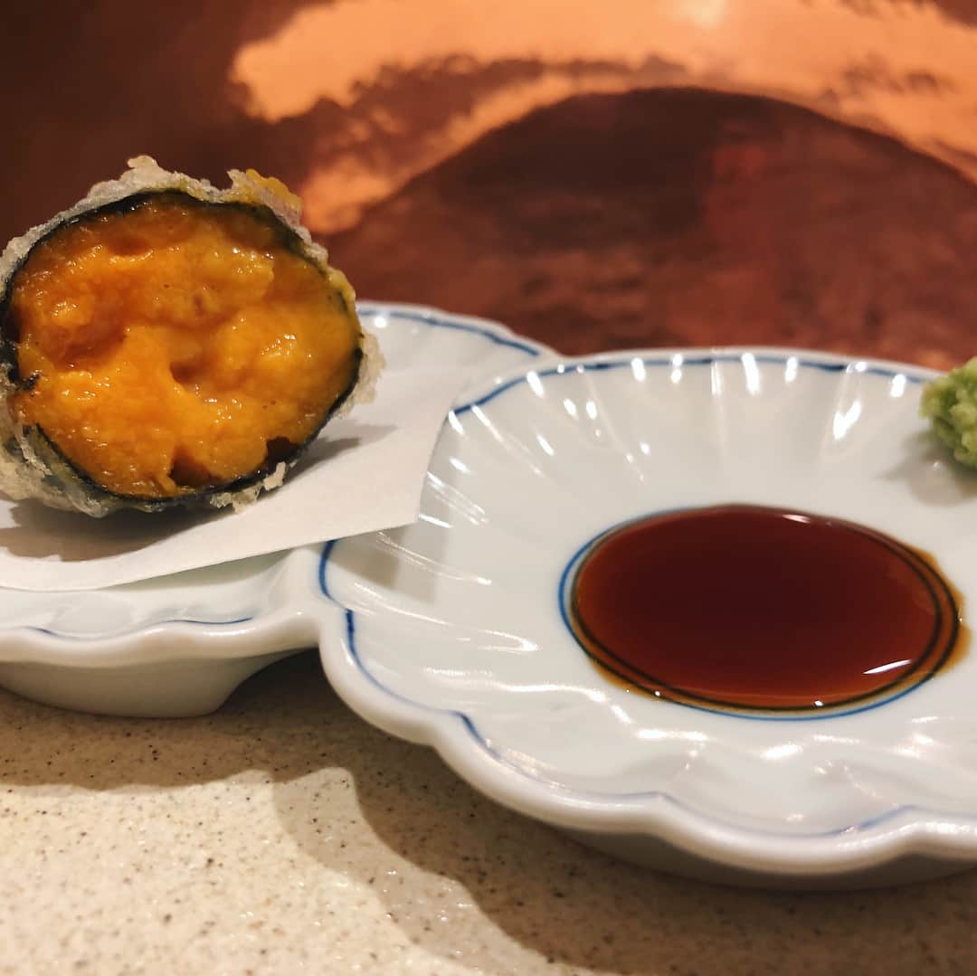 濱野りれさんのインスタグラム写真 - (濱野りれInstagram)「Tenpura 'takiya' #Reservation ➡︎ around a year #Taste ➡︎ Ａ＋ Happended miracle to come here!!😹💖 Takiya will change youre mind about typical tenpura-ya as I do!! . . #takiya#tenpura#washoku#washokulovers#rirelog#tokyorestaurant#roppongi#azabujuban #tokyoeats #foodstagram#gourmet#tabelog#Michelin#食べログ#天ぷら#食べるの大好き#和食ごはん#食べ歩き#東京グルメ#グルメ部#グルメ女子#麻布十番」9月5日 10時27分 - riregram