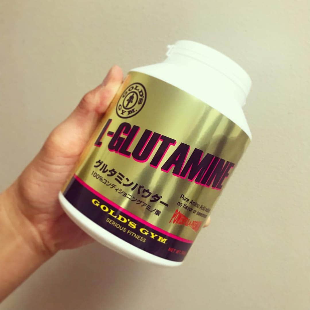 宇野薫のインスタグラム：「100% コンディショニングアミノ酸 グルタミンパウダー！！ #ゴールドジム #ゴールドジムサプリメント #グルタミン #グルタミンパウダー #フィットネスショップ #フィットネスショップ原宿」