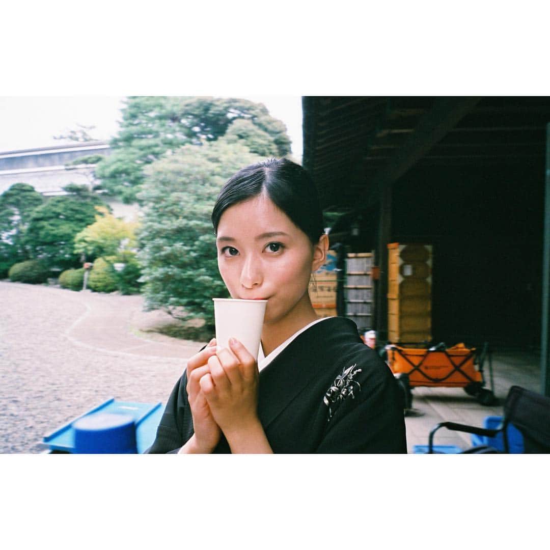 芳根京子さんのインスタグラム写真 - (芳根京子Instagram)「22時からは「高嶺の花」 第9話の放送です。 こちらも見逃せませんっ！ 是非☺︎ #film #高嶺の花」9月5日 19時27分 - yoshinekyoko