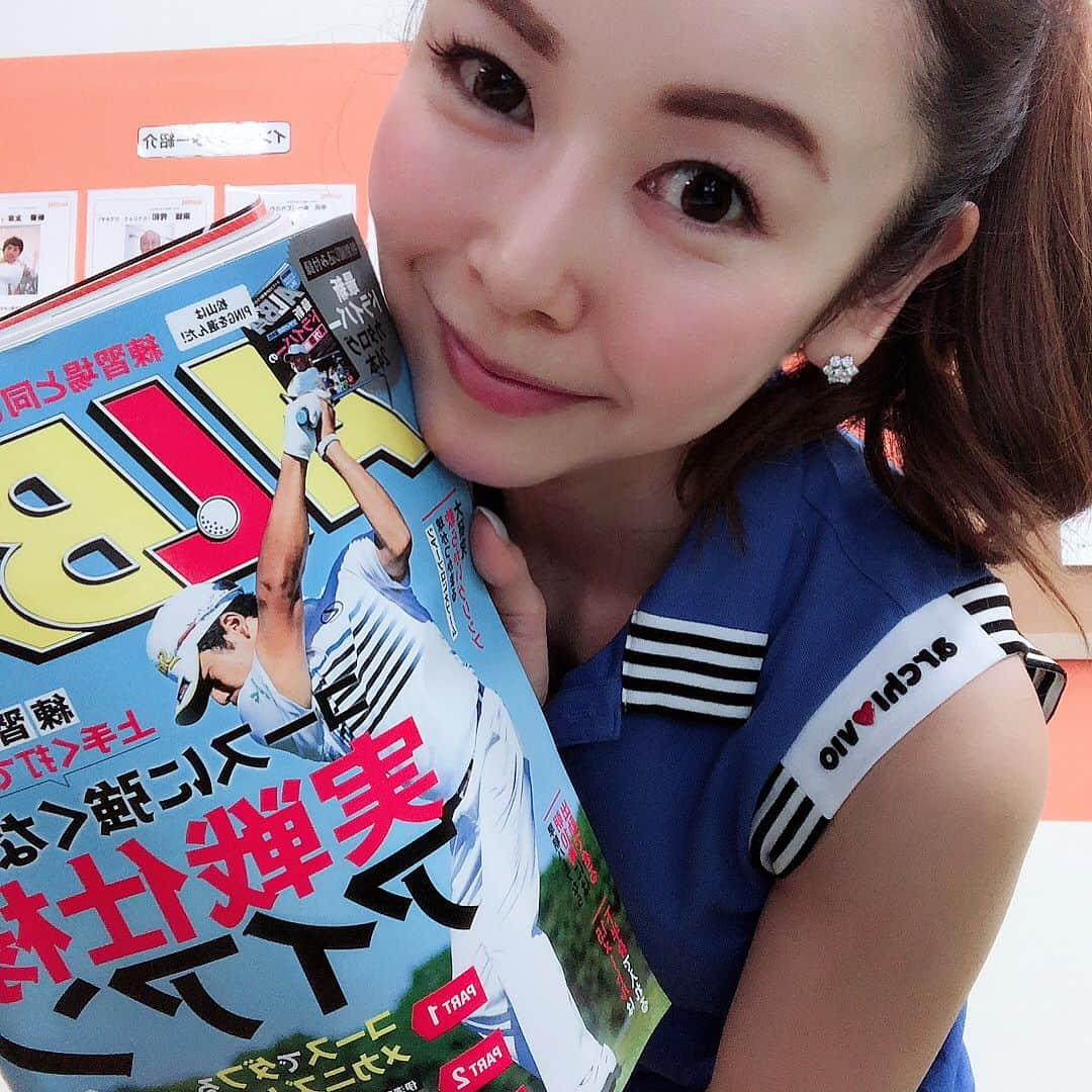 宮崎宣子さんのインスタグラム写真 - (宮崎宣子Instagram)「50分コソ練⛳️🏌️‍♀️💕 早く来すぎてALBA熟読😊  #alba ##golflessons #golfwear #archivio #毎回難題ばかり #golfgirl #golffashion #ゴルフ女子」9月5日 18時38分 - miyazaki_nobuko