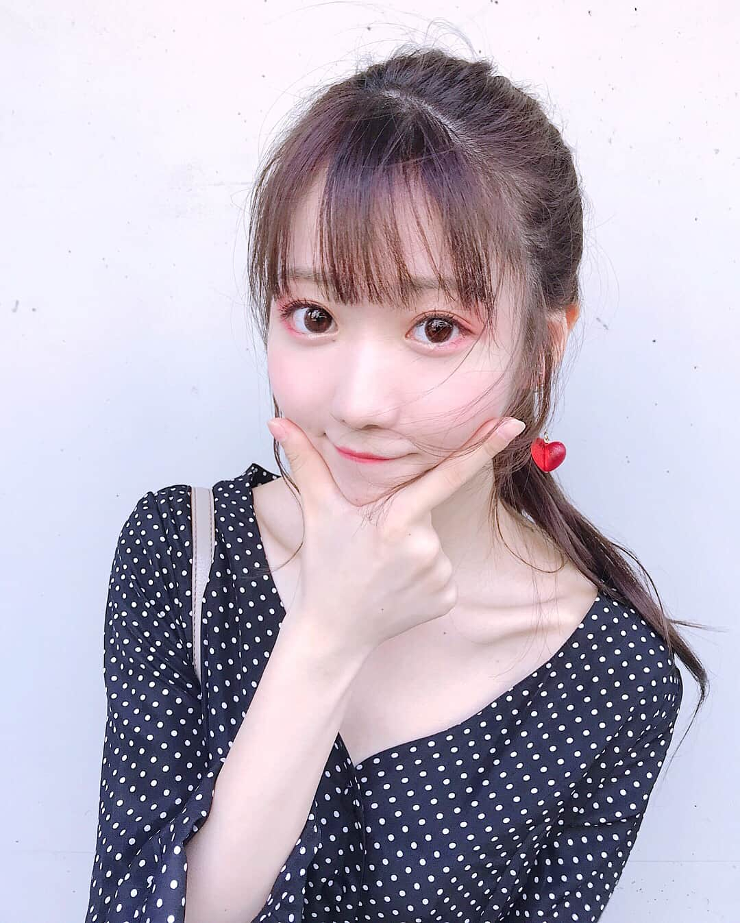 大谷映美里さんのインスタグラム写真 - (大谷映美里Instagram)「🍠🍇🍠🍇 ㅤㅤㅤㅤㅤㅤㅤㅤㅤㅤㅤㅤㅤ 今日はガールズアワードの フィッティングに行ってきました！ ウォーキングの練習もして、 さらにドキドキしてきました…😢💕 ㅤㅤㅤㅤㅤㅤㅤㅤㅤㅤㅤㅤㅤ 私服でモデルプレスさんに 取材もしていただきましたよ👗 ㅤㅤㅤㅤㅤㅤㅤㅤㅤㅤㅤㅤㅤ イヤリング❤︎#niceclaup  ワンピース❤︎#seemi パンプス❤︎#zara ㅤㅤㅤㅤㅤㅤㅤㅤㅤㅤㅤㅤㅤ イヤリングとワンピースは同じお店で買ったので モデルプレスさんのインタビューで どちらもseemiのものだと答えてしまったのですが、 違ったみたいです💦ごめんなさい。 ぜひ記事もチェックしてみて下さいね🐻💋 ㅤㅤㅤㅤㅤㅤㅤㅤㅤㅤㅤㅤㅤ 明日は＝LOVE結成1周年✨ 記念ライブ、来てくださる方宜しくお願いします❤️ 当日券もあるみたいですよ♪ ㅤㅤㅤㅤㅤㅤㅤㅤㅤㅤㅤㅤㅤ #私服#ナイスクラップ#シーミー#ザラ#モデルプレス」9月5日 22時09分 - otani_emiri