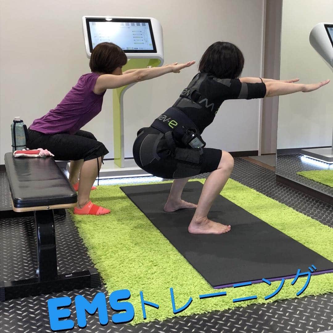 のインスタグラム：「ダイエットは1人じゃない👍﻿ トレーニングも1人じゃない👍﻿ ﻿ 一緒に頑張る﻿ トレーナーの鑑⁉️😀﻿ ﻿ ﻿ 🌟🌟🌟🌟🌟🌟、﻿ 秋の無料キャンペーン‼️﻿ やってます💕﻿ 🌟🌟🌟🌟🌟🌟🌟﻿ ﻿ ﻿ 通い放題 月4200円から✌️﻿ 詳しくは@confit.sns ﻿ ﻿ ﻿ #ダイエット﻿ #引き締め﻿ #筋トレ女子﻿ #福岡女子﻿ #天神﻿ #EMSトレーニング﻿ #加圧トレーニング﻿ #パーソナルトレーニング﻿ #テクノジム﻿ #福岡市﻿ #薬院﻿ #西新﻿ #姪浜」