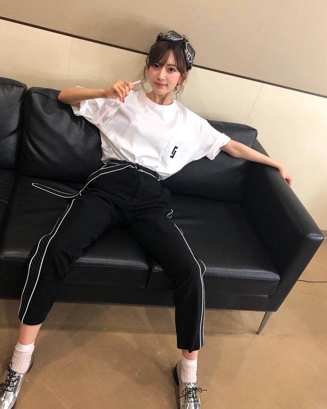 のインスタグラム：「😊」