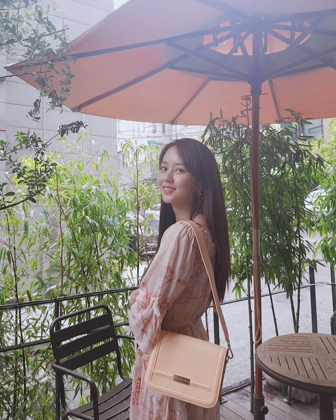 キム・ソヒョンさんのインスタグラム写真 - (キム・ソヒョンInstagram)「🌸」9月6日 17時50分 - wow_kimsohyun