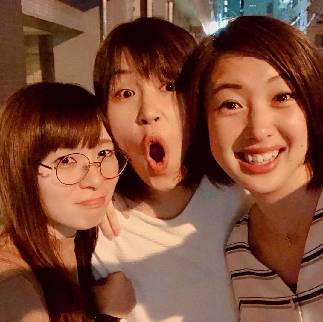 佐川奈美のインスタグラム：「べっぴん姐さま方、ありがとうございました〜〜⭐︎ #なんだかんだお初 #楽しかったよ #WARASIBE餃子 #うましでした😋」