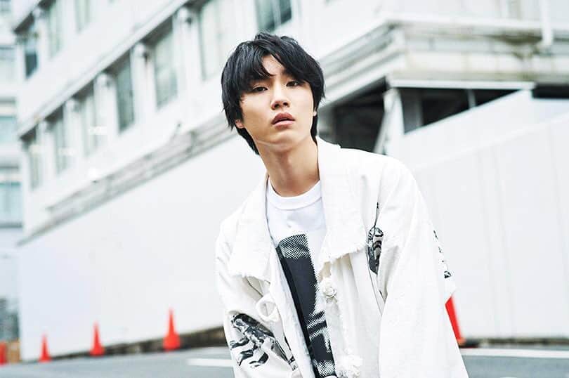 桜田通さんのインスタグラム写真 - (桜田通Instagram)「『GQ JAPAN』 https://gqjapan.jp/fashion/news/20180426/tokyo-street-style-vol-9/page/2/gallery/3 #gqjapan ##kinsella #lilwhite」9月7日 9時19分 - dorisakurada