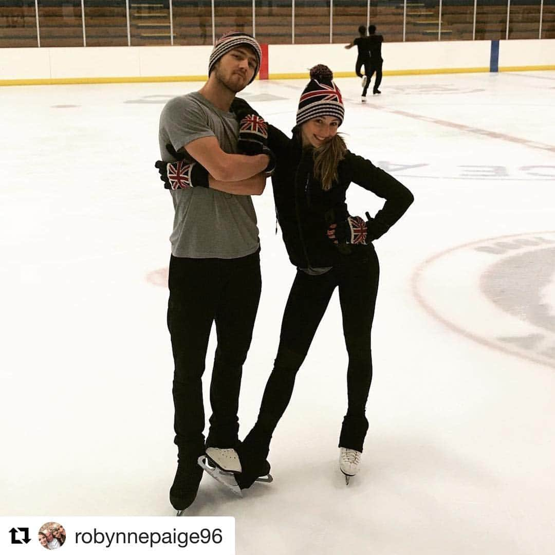 ジョセフ・バックランドのインスタグラム：「Excited to be going to Skate Canada and Skate America soon! Can we start counting down yet?! 🇬🇧🇨🇦🇺🇸」