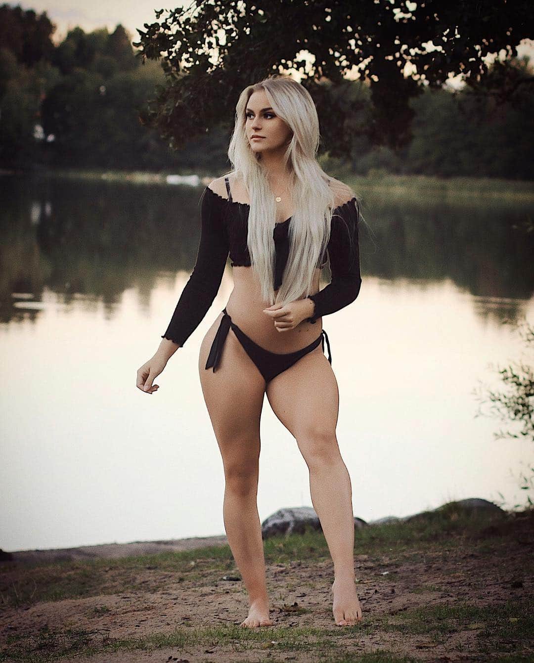 Anna Nyströmのインスタグラム：「💪🏻 Some of you have asked me about my height, I'm 155 cm (5'1) ☺️💗」