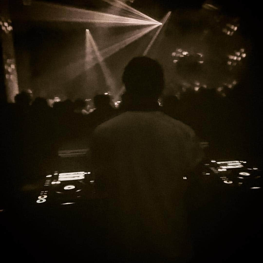 のインスタグラム：「Mustache X @vent.tokyo @fakeeyesproduction」